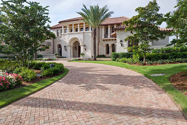Best Driveway Paving Contractor  in Shanor Northvue, PA